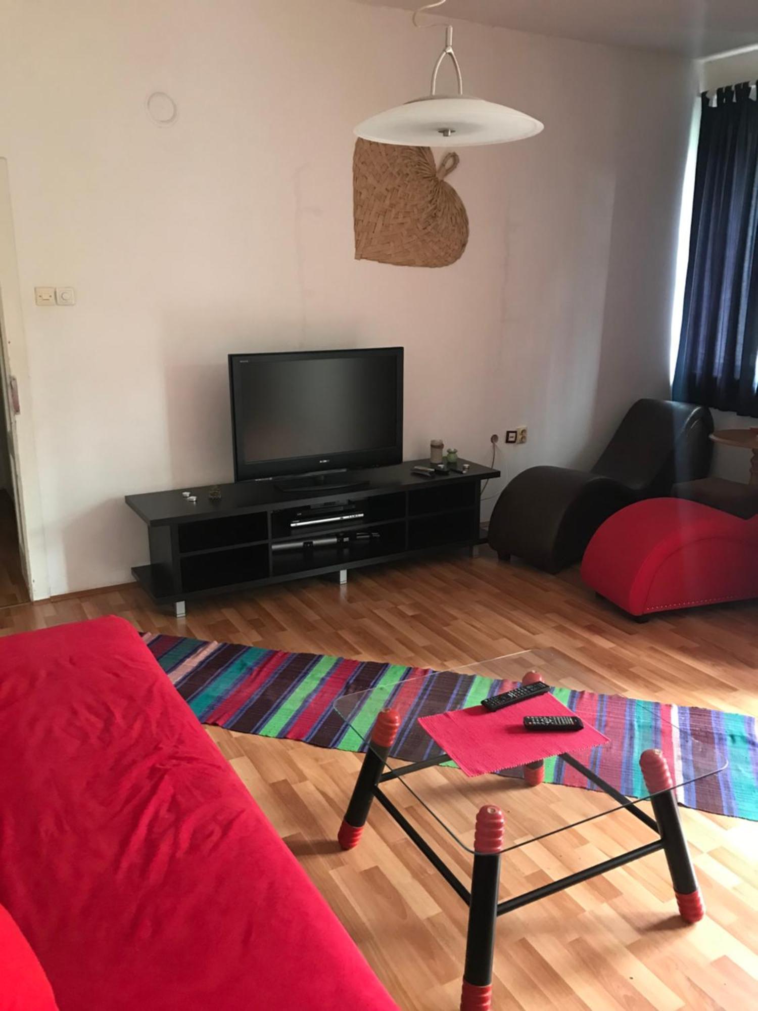 Apartament Čačak Exteriör bild